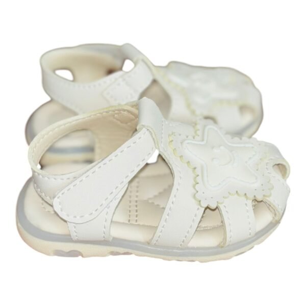 Sandalias Blancas con una Estrella